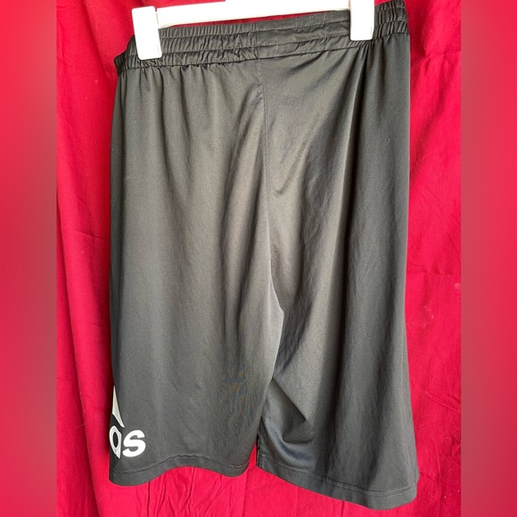 Adidas shorts - Picture 2 of 3